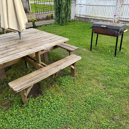 Aare Accommodation Valga Bagian luar foto