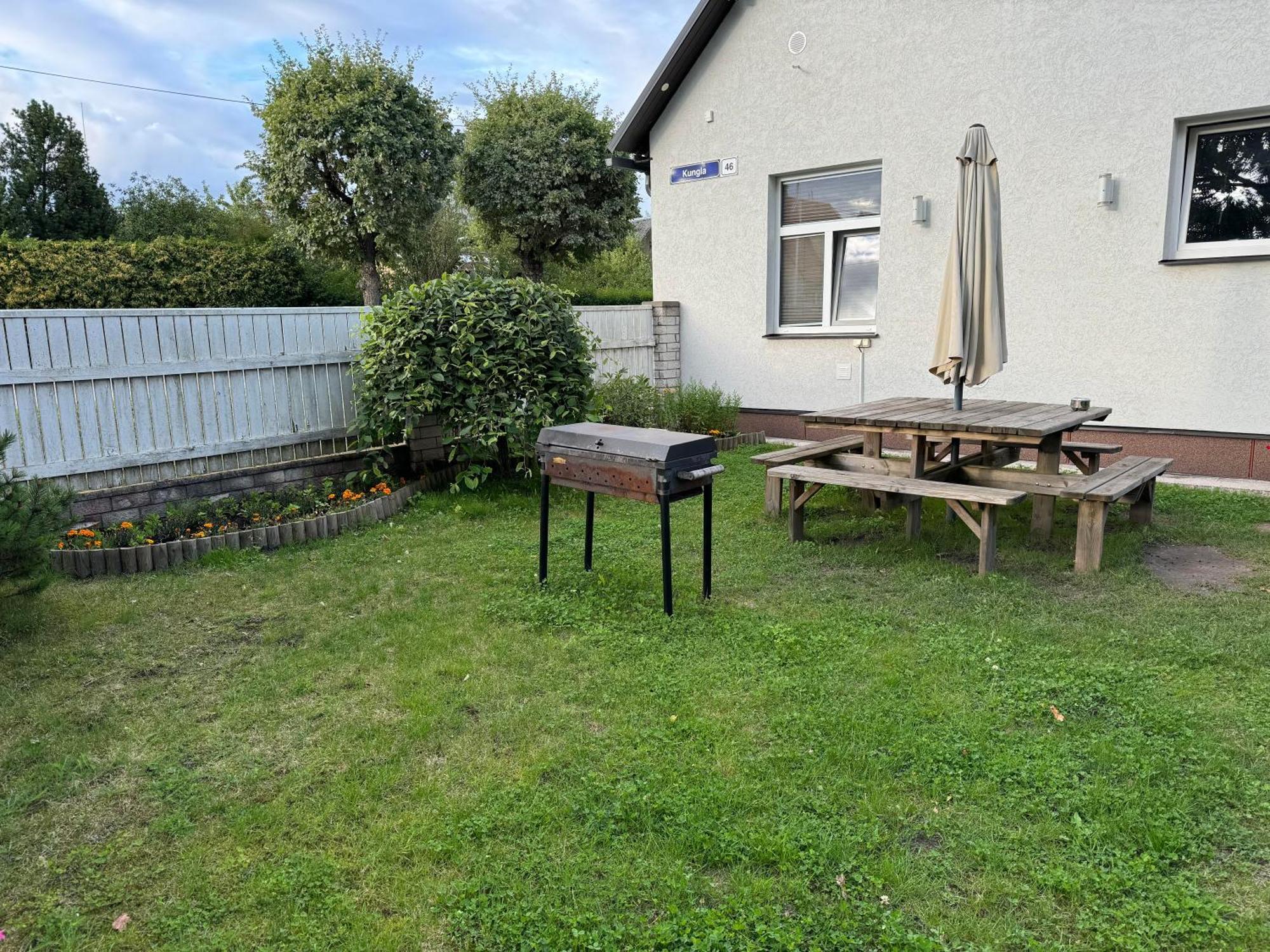 Aare Accommodation Valga Bagian luar foto